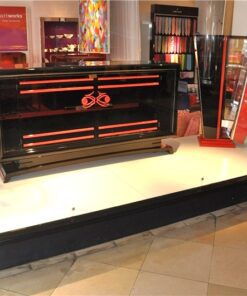 Art Deco Sideboard, tolle rote Verzierungen