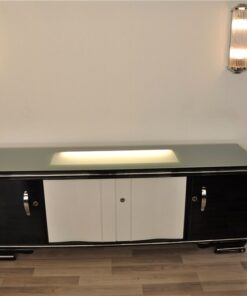 Art Deco Lowboard, Hochglanzschwarz und Hochglanzweiß, Schiebetüren, elegantes Design, absoluter Eyecatcher