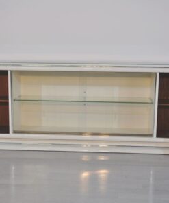 Art Deco Lowboard, Sideboard, Hochglanzweiß, Einlegeboden aus Glas, Chromleisten, Schiebetüren, tolles Design