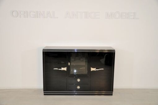 Art Deco Sideboard hochwertiger Klavierlack Hochglanzoberfläche gradliniges Design feine Chromelemente große Vitrinenfach