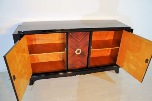 art_deco_sideboard_mit_makassarfurnier_und_messingornamenten_9