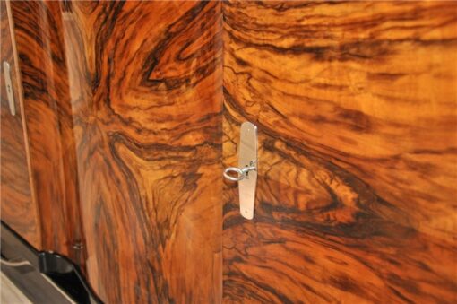 Art Deco, Sideboard, Walnuss, geschwungen, geformt, tolle Form, einzigartiges Holz, Holz, Wohnzimmer, Stauraum, Hochglanz