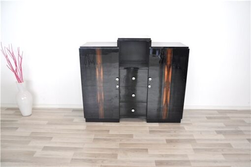 Art Deco, Kommode, Sideboard, Buffet, Walnuss, Details, Hochglanz, Schwarz, Chromgriffe, eckiges Design, Wohnzimmer, Stauraum