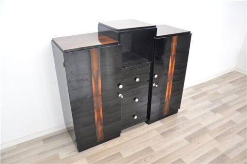 Art Deco, Kommode, Sideboard, Buffet, Walnuss, Details, Hochglanz, Schwarz, Chromgriffe, eckiges Design, Wohnzimmer, Stauraum