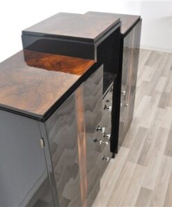 Art Deco, Kommode, Sideboard, Buffet, Walnuss, Details, Hochglanz, Schwarz, Chromgriffe, eckiges Design, Wohnzimmer, Stauraum