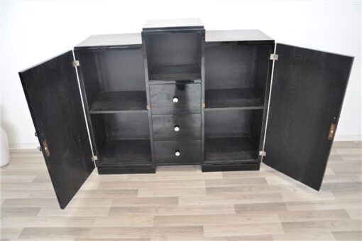 Art Deco, Kommode, Sideboard, Buffet, Walnuss, Details, Hochglanz, Schwarz, Chromgriffe, eckiges Design, Wohnzimmer, Stauraum