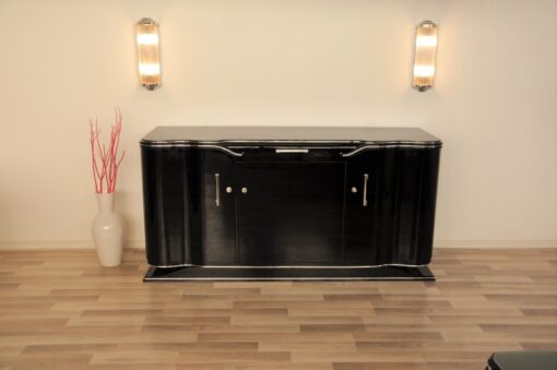 Art Deco, Sideboard, Design, Aera, Hochglanzschwarz, Chromlinien, wundervolle Fprm, Wohnzimmer, handpoliert, einzigartig, restauriert