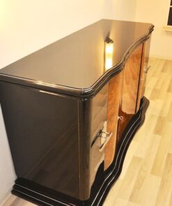 Art Deco, Design, Sideboard, geschwungen, serpentinen tueren, Aera, Buffet, Credenza, Klavierlack, Walnussholz, Wohnzimmer, Moebel