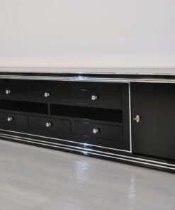 Art Deco Lowboard, Sideboard, Lowboard, Klavierlack, Hochglanzschwarz, Handpoliert, zeitloses Design, Chromleiste, Frankreich 1938, Schwarz, Wohnzimmermöbel