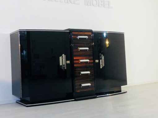 Art Deco Sideboard, einzigartige Formensprache, tolles Design, Makassarholz, Fluegletueren, Innendesign, Wohnzimmer, Chromgriffe