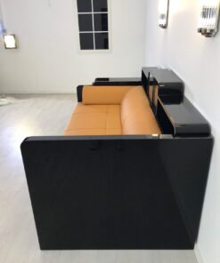 Art Deco, Daybed, Leder, Sofa, Klavierlack, Design, moebeldesign, Innendesign, luxus, elegant, Hochglanz, Wohnzimmer, Polstermoebel