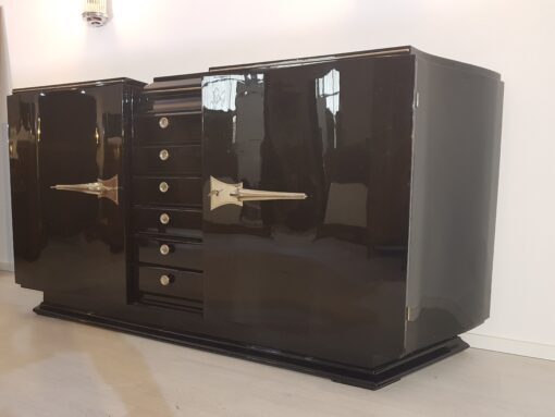 Art Deco, Sideboard, Design, geschwungene Turen, schwarz, Hochglanz, Lack, Innendesign, Kommode, Buffet, Credenza, Aufbewahrung, Luxus