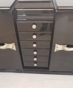 Art Deco, Sideboard, Design, geschwungene Turen, schwarz, Hochglanz, Lack, Innendesign, Kommode, Buffet, Credenza, Aufbewahrung, Luxus