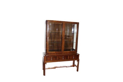 art deco, vitrine, braun, glas, furnier, muster, schloss, schlüssel, boden, restauriert, antik, wohnzimmer, elegant, luxus