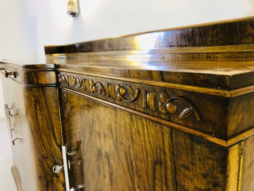 Großes Art Deco Walnuss Sideboard, Kirsch-Ornamente, klassisches Design, Walnussholz, Original, Antik, XXL, Furnier, Stauraum, Maserung