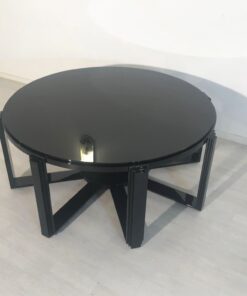 Art Deco Inspirierter Couchtisch oder Beistelltisch in Hochglanz Schwarz, Design Möbel, Innendesign, Klavierlack, Luxusmöbel, Wohnzimmer