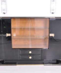 Art Deco Highboard Messinggriffe 1930er Jahre, Art Deco Sideboard, Vitrinenfach, Luxus-Moebel, Restauration, Messing, Antiquitäten, Klavierlack