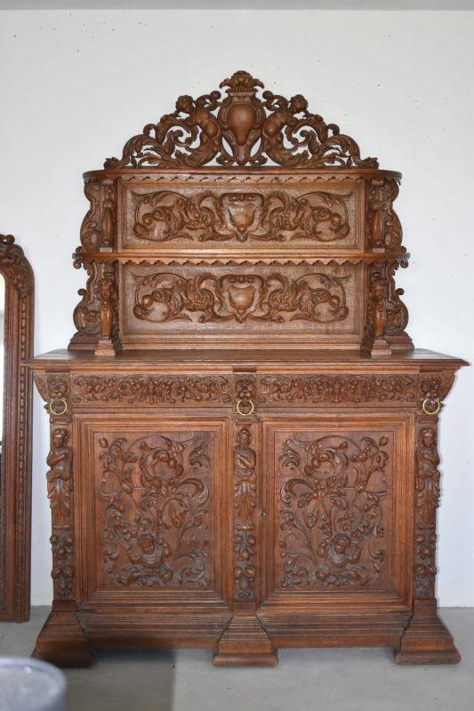 Antikes Möbelset aus Braunem Holz Original Antike Möbel