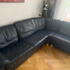 Black Leather Sofa, Sessel und Hocker