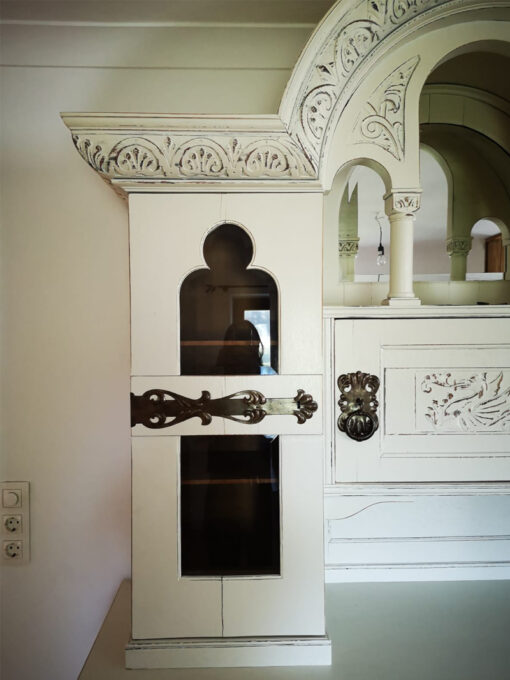 White Cabinet With Vitrine And Mirror