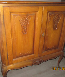 2-Door-Commode, Solid Wood, Stilmöbel Fuchs