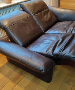 2-Seater Leather Sofa, Brown, Motorized Seat Adjustment