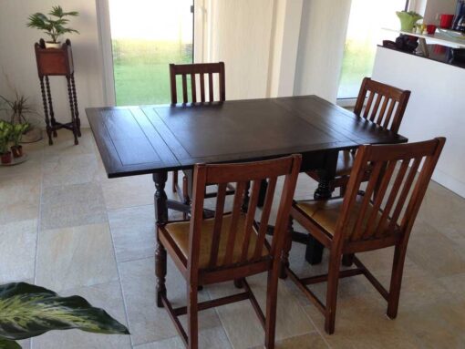 Adjustable Table With 4 Chairs - Made Of Solid Wood