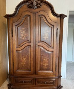 Bauerschrank, Garderobe