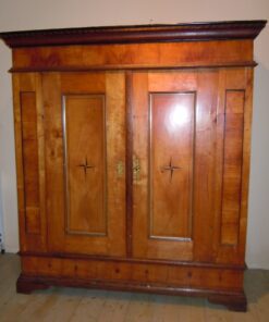 Biedermeierschrank