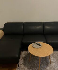 Schwarzes Sofa aus Leder/Lederlook – 1 Jahr alt