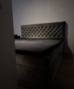 Boxspringbett Chesterfield-Design 200x200cm in Samtgrau Velours mit Bettkasten und Stauraum