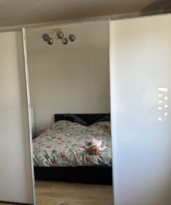 Kleiderschrank