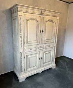 Schrank Massivholz