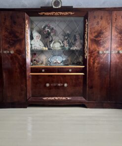 Kleiderschrank