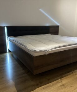 Bett zum Verkaufen (Segmüller Bellevue) 180x200 mit Beistelltischen und Lattenrost
